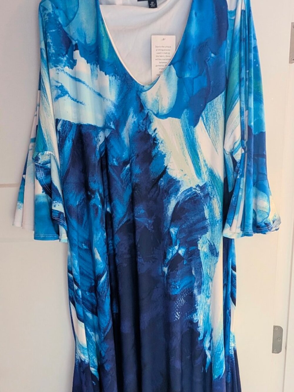 Marc Bouwer Unlimited Plus Size 2X Blue Watercolor Flutter Sleeve Sharkbite Hem